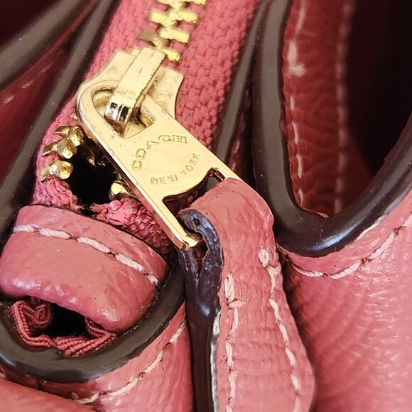 Like New Coach Sage Pink Leather Shoulder Bag Pure - Picture 10 of 15